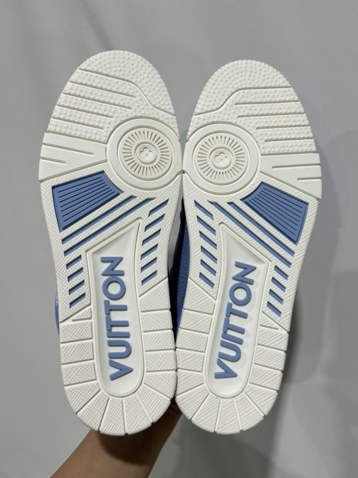 Men  Women  L*ouis V*uitton   Top Sneaker L*V Sneaker size 35-46