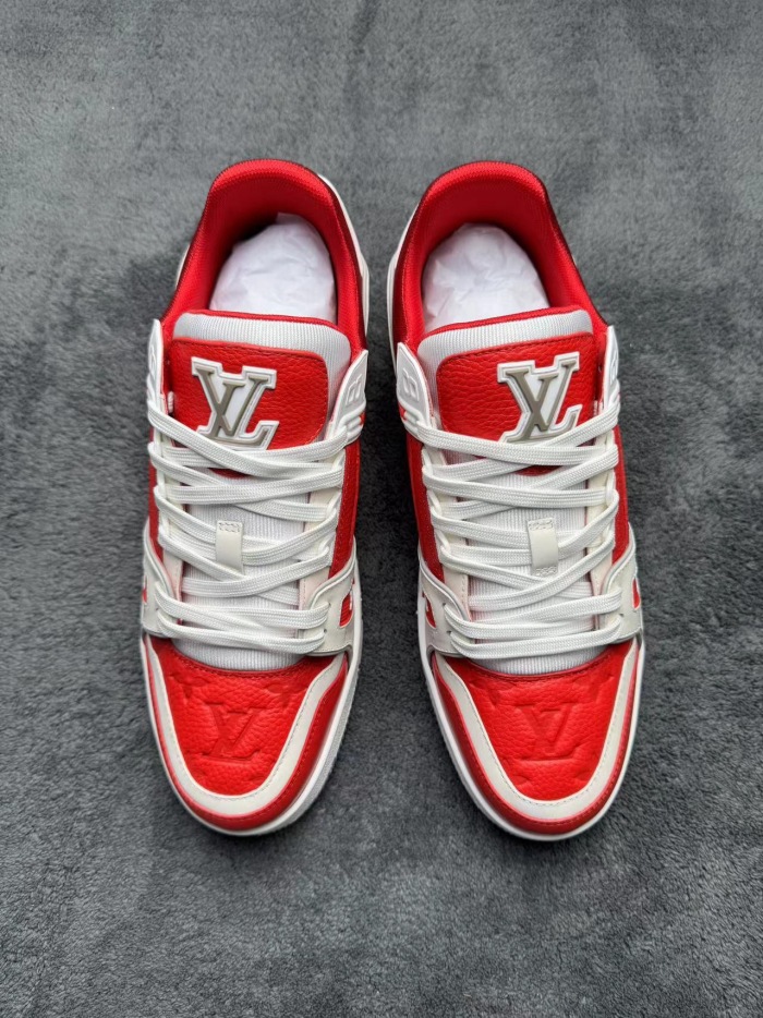 Men  Women  L*ouis V*uitton   Top Sneaker L*V Trainer