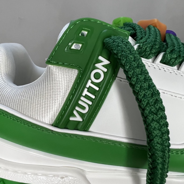 Men  Women  L*ouis V*uitton   Top Sneaker L*V Trainer