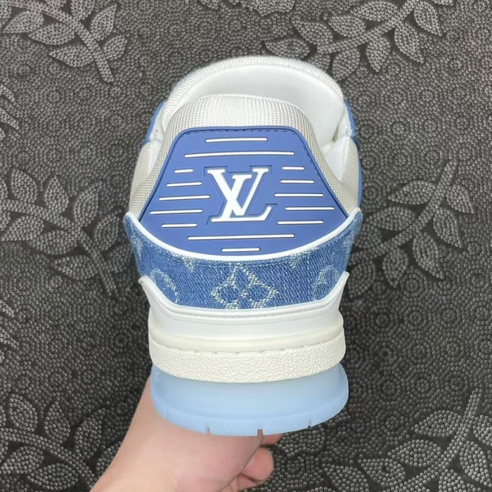Men  Women  L*ouis V*uitton   Top Sneaker L*V Trainer