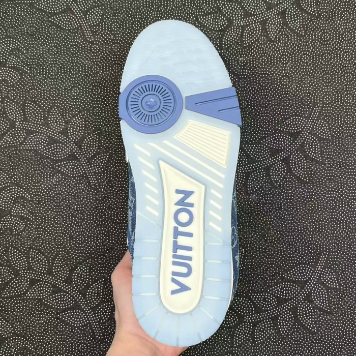 Men  Women  L*ouis V*uitton   Top Sneaker L*V Trainer