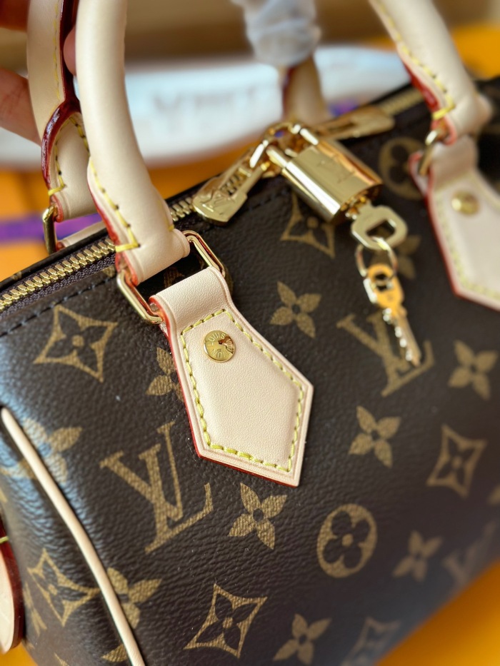 L*ouis V*uitton  Bag Top quality 1:1