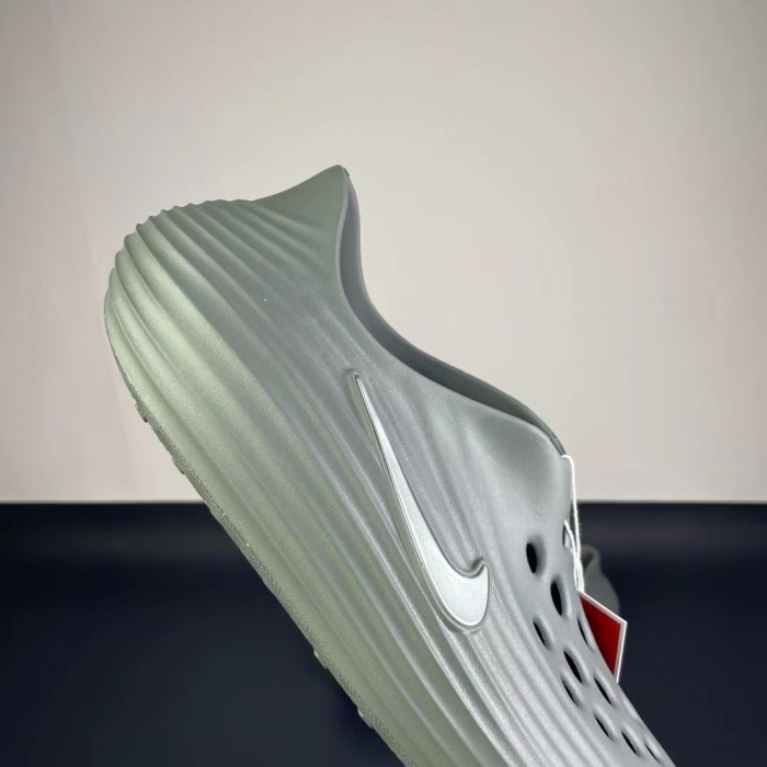NIKE React+ Rejuven 8
