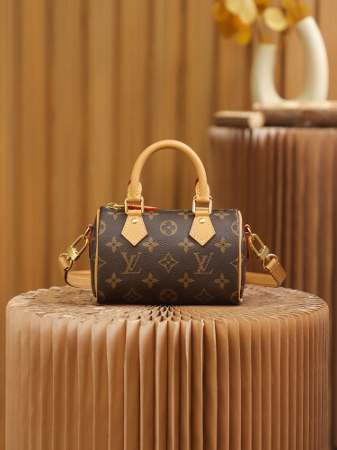 Louis Vuitton NIGO Leather Face Coffee Color Full Pint Portable Shoulder Bag #nigo57781
