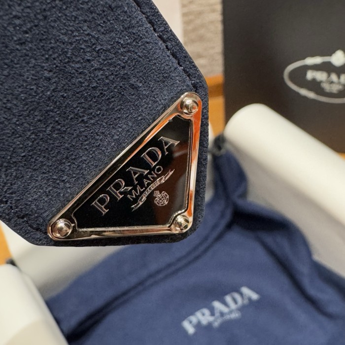 NIGO Prada Men's Suede Belt Silver Gold Rose Gold Logo Embellishment Jewelry Accessories #nigo81219