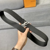 L*ouis V*uitton Belts Top Version