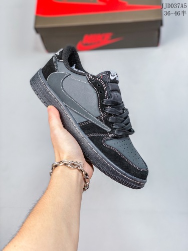 Travis Scott x Air Jordan 1 Low Reverse Mocha