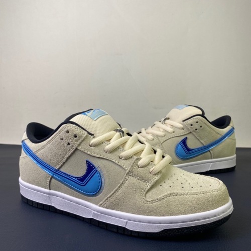 O*ff-W*hite x Nike Dunk Low