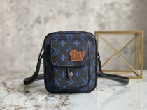 L*ouis V*uitton Top Bag 15*17*8CM