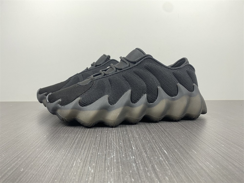 Yeezy 400 deals