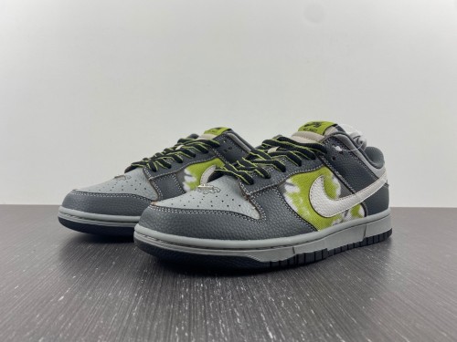 Nike SB Dunk Low