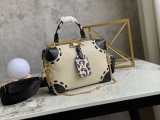 L*ouis V*uitton Bag Top Quality 20*14*7.5cm