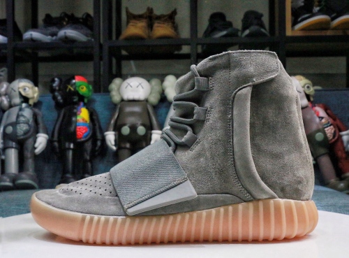 Yeezy Boost 750 Gum GreyGlow Sole