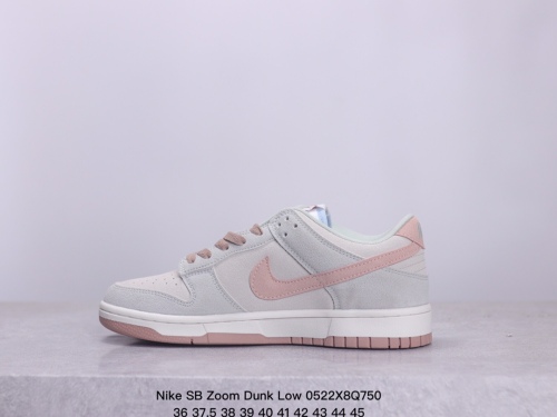 Nike SB Zoom Dunk Low