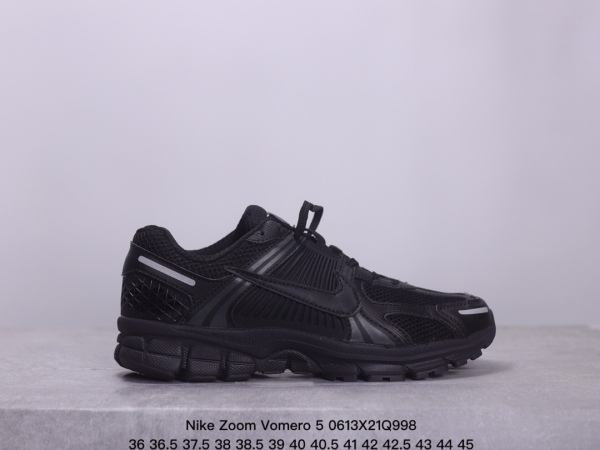 Nike Zoom Vomero 5 SP