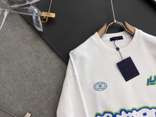 L*ouis V*uitton Men Tops  Top Quality