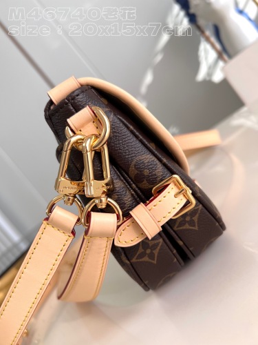 L*ouis V*uitton Bag Top Quality 20*15*7.5cm