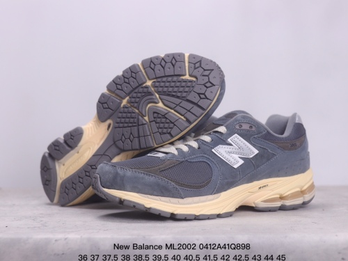 New Balance ML2002