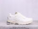 New Balance M2002