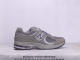 New Balance ML2002