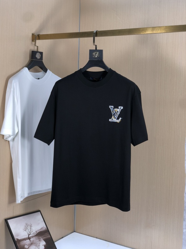 L*ouis V*uitton Men T-shirt Top Quality