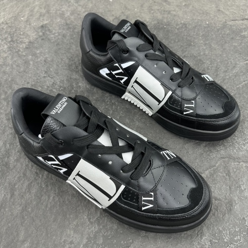 Men Women V*alentino Top Sneaker