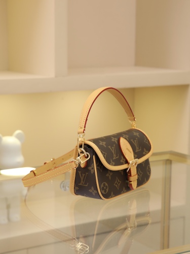 L*ouis V*uitton Bag Top Quality 19*10.5*6cm