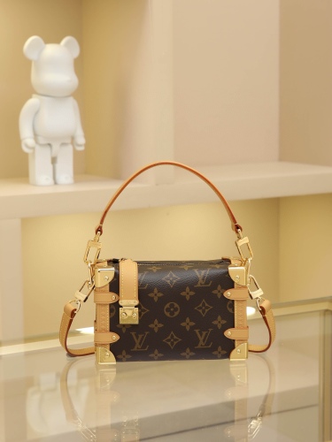 L*ouis V*uitton Bag Top Quality 18*12.5*8cm