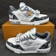L*ouis V*uitton Men Women Top Sneaker