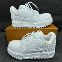 L*ouis V*uitton Men Women Top Sneaker