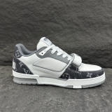 L*ouis V*uitton Men Women Top Sneaker