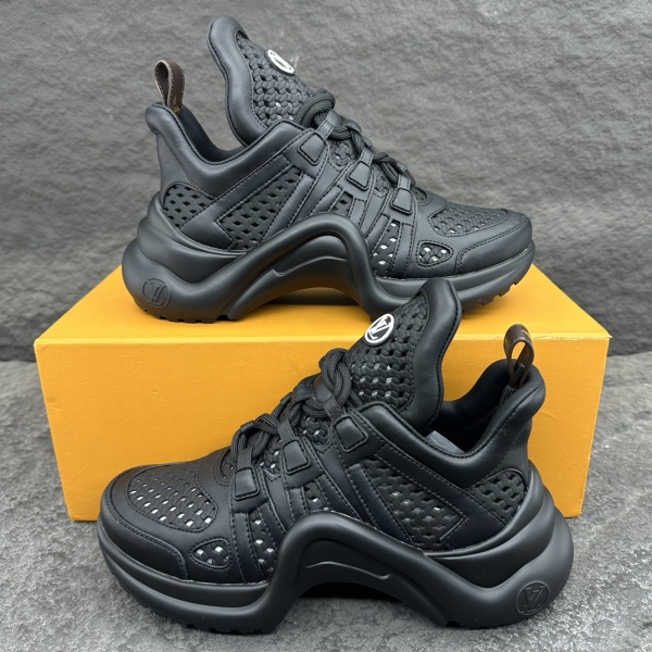 L*ouis V*uitton Men Women Top Sneaker