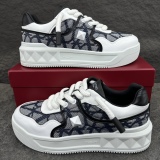 V*alentino Men Women Top Sneaker