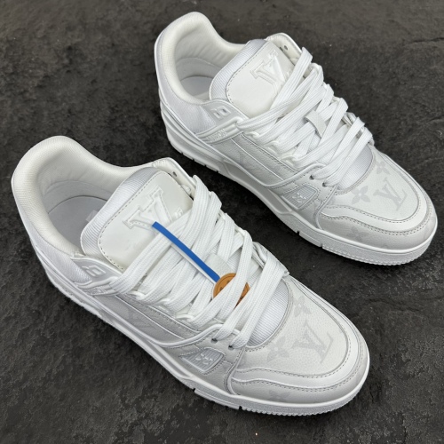 L*ouis V*uitton Men Women Top Sneaker