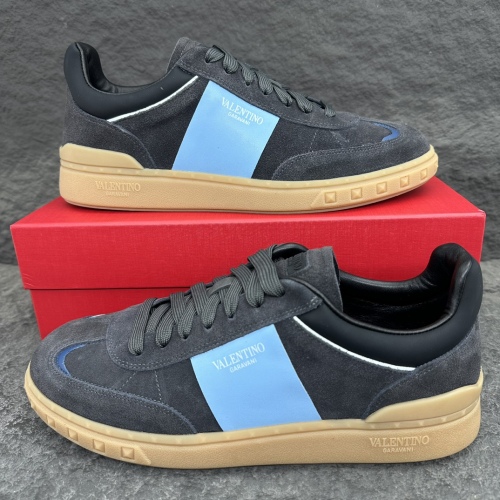 V*alentino Men Women Top Sneaker