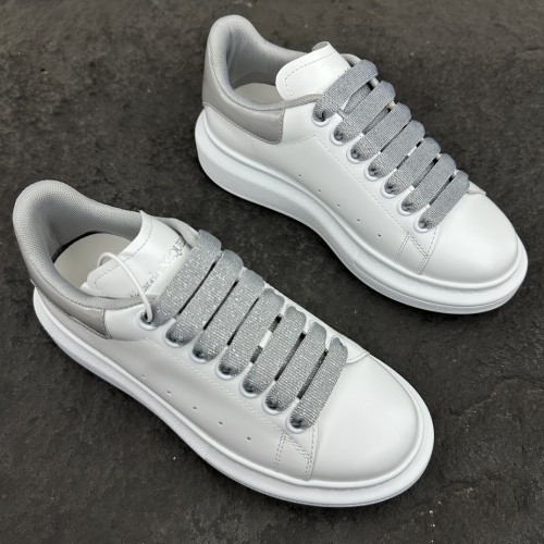 A*lexander M*cqueen Men Women Top Sneaker
