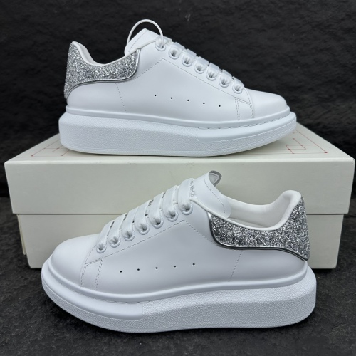 A*lexander M*cqueen Men Women Top Sneaker