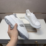 M*cQueen Men Top Sneaker