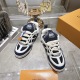 L*ouis V*uitton Men Women Top Sneaker