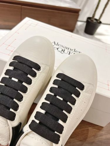 A*lexander M*cqueen Men Women Top Sneaker