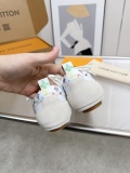 L*ouis V*uitton Women Top Sneaker