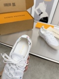 L*ouis V*uitton Women Top Sneaker