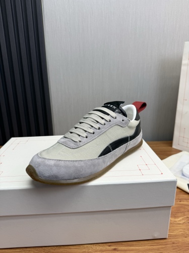A*lexander M*cqueen Men Women Top Sneaker