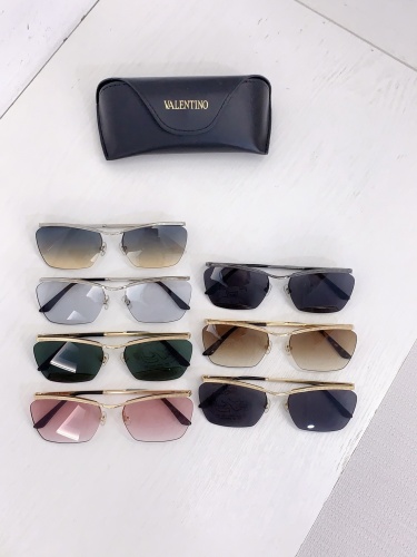 V*alentino Glasses Top Quality