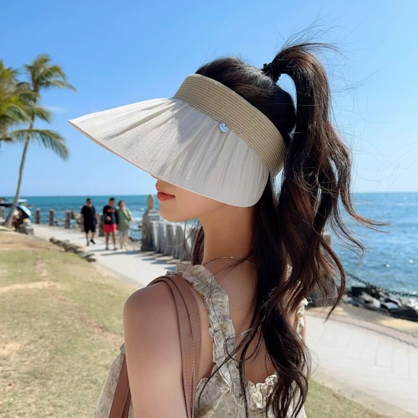 C*eline Top Hat