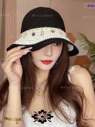 P*rada Top Hat