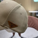 P*rada Top Hat