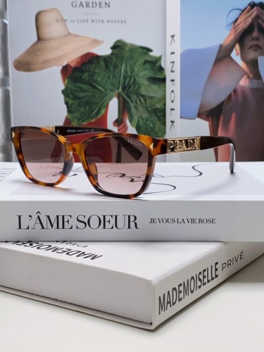 P*rada Glasses Top Quality