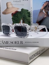 P*rada Glasses Top Quality