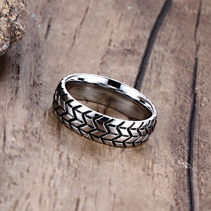 Wholesale China Jewelry Stainless Steel Tyre Ring
